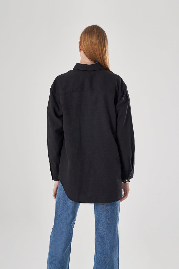 Black Shirt With Accessory Pocket