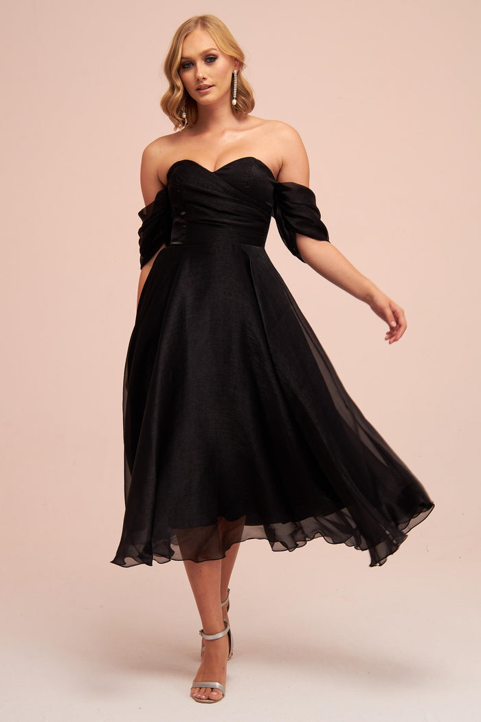 Angelino Black Low Sleeve Organza Engagement Evening Dress