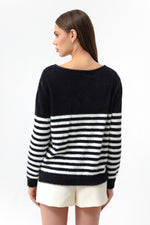 Female Bike Neckline Triko Sweater