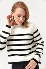 Woman Oversize Striped Knitwear Sweater