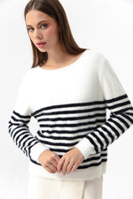 Female Bike Neckline Triko Sweater