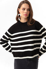 Woman Oversize Striped Knitwear Sweater