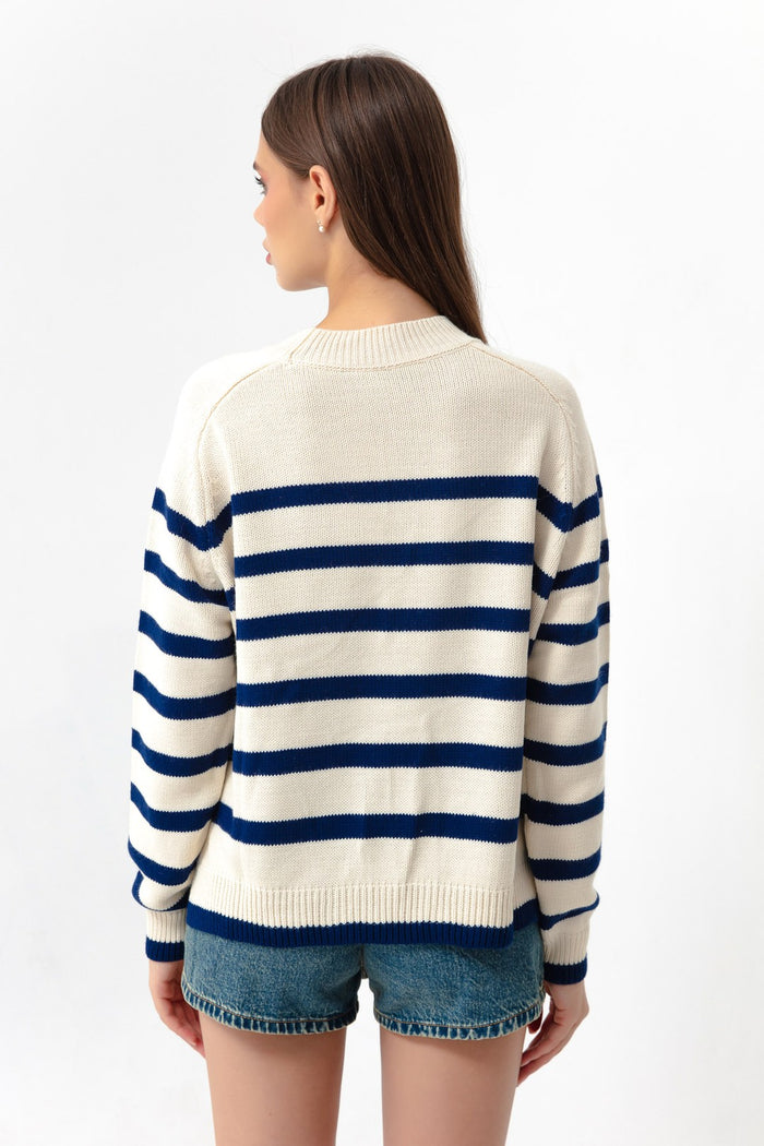 Woman Oversize Striped Knitwear Sweater